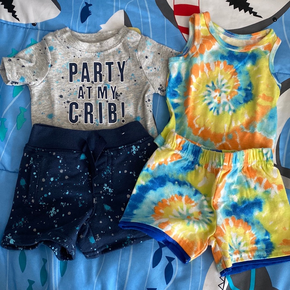 Matching Sets / 4 Pieces